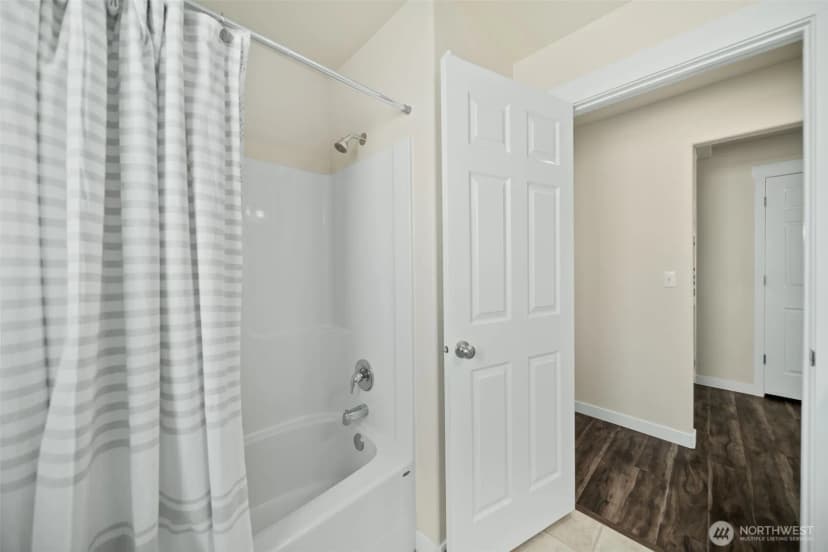 Property photo for 1620 2nd Ave Sw, Quincy photo 30