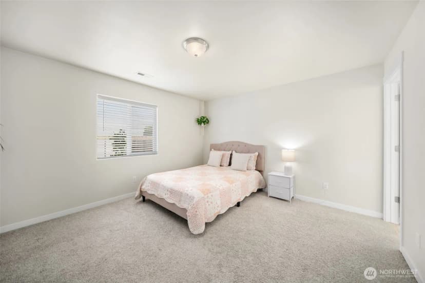 Property photo for 1620 2nd Ave Sw, Quincy photo 19