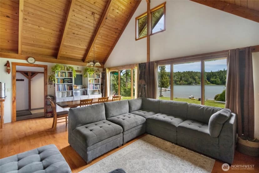 Property photo for 375 De Haro Lane W, Friday Harbor photo 14