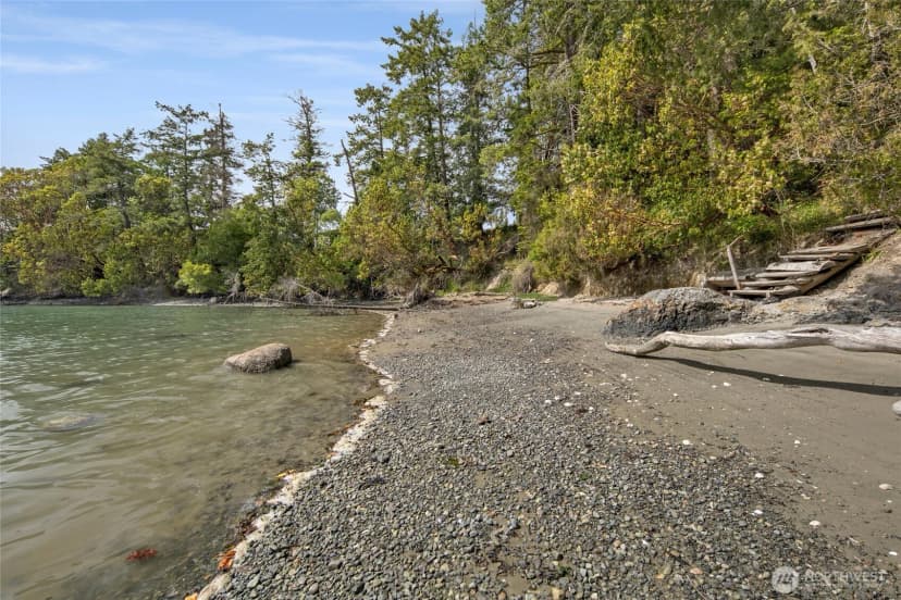 Property photo for 375 De Haro Lane W, Friday Harbor photo 25