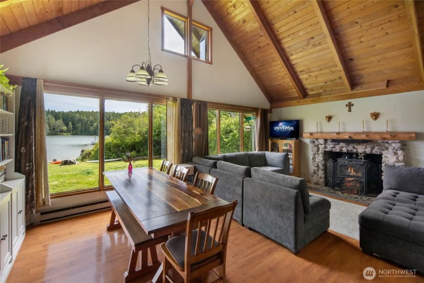 Property photo for 375 De Haro Lane W, Friday Harbor photo 12
