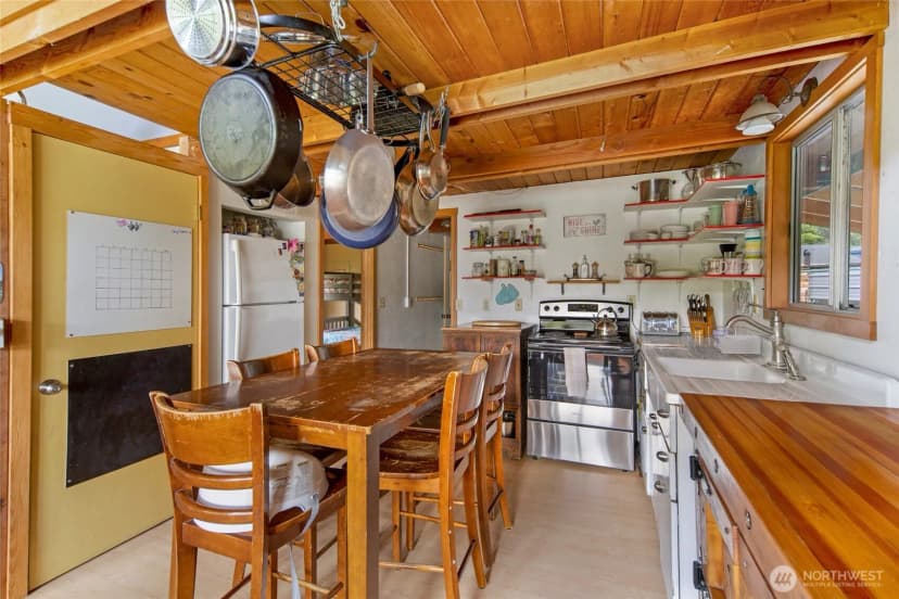 Property photo for 375 De Haro Lane W, Friday Harbor photo 15