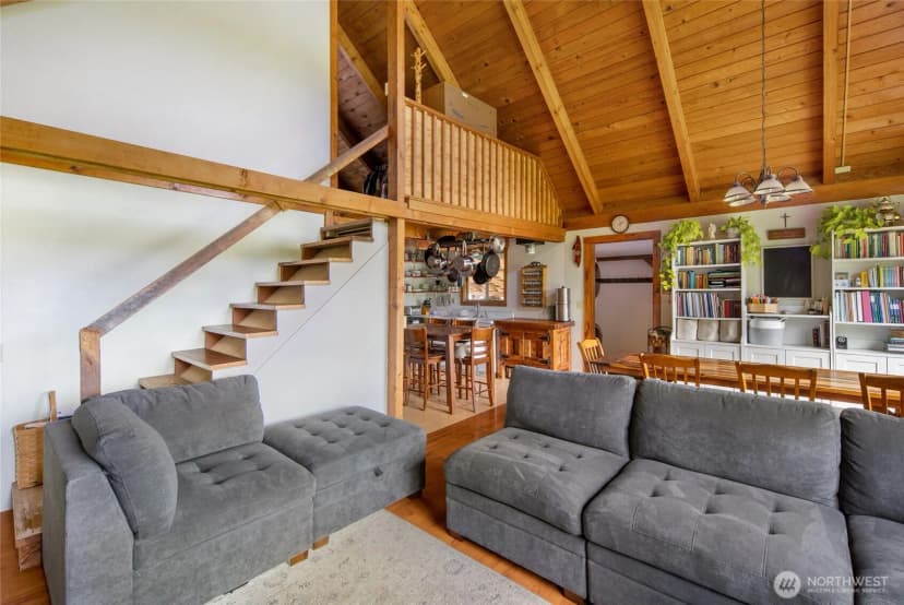 Property photo for 375 De Haro Lane W, Friday Harbor photo 13