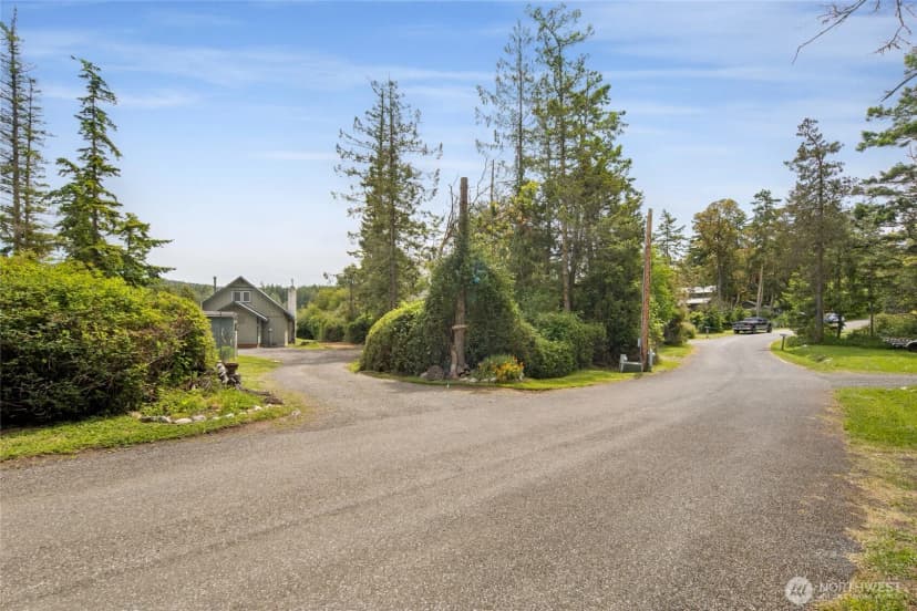 Property photo for 375 De Haro Lane W, Friday Harbor photo 9