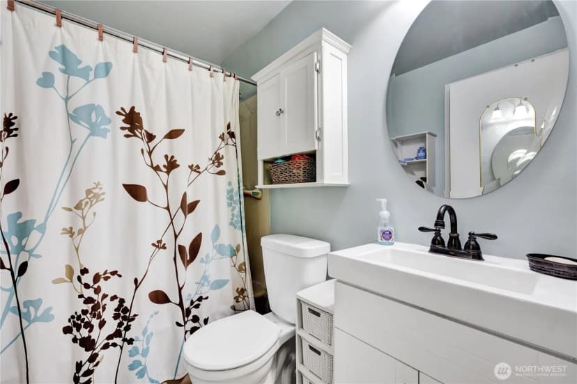 Property photo for 10208 Sw 28th Ave, Seattle photo 9