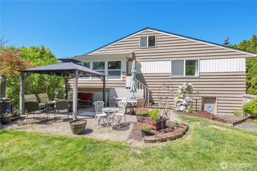 Property photo for 10208 Sw 28th Ave, Seattle photo 15