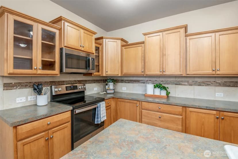 Property photo for 7628 Kodiak Avenue Ne, Lacey photo 11