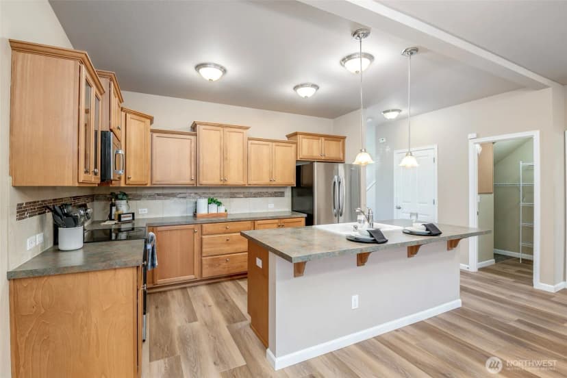Property photo for 7628 Kodiak Avenue Ne, Lacey photo 8