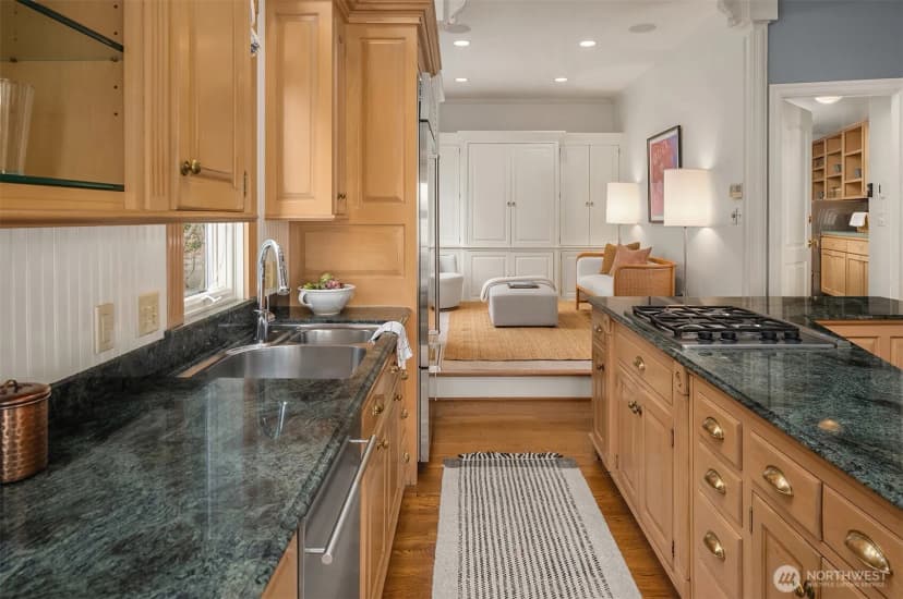 Property photo for 3017 And 3019 Perkins Lane W, Seattle photo 13