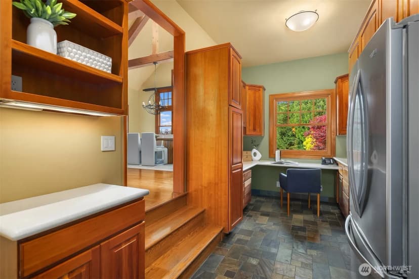 Property photo for 26970 Se Old Black Nugget Road, Issaquah photo 12