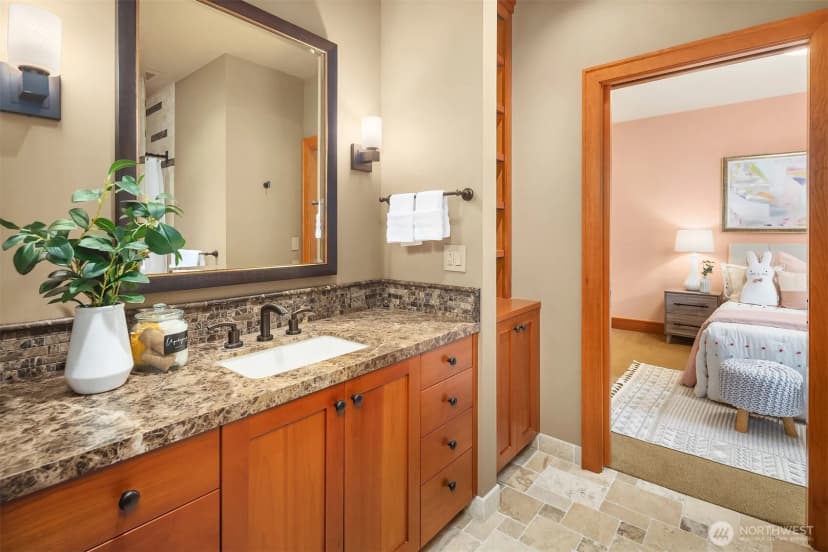 Property photo for 26970 Se Old Black Nugget Road, Issaquah photo 18