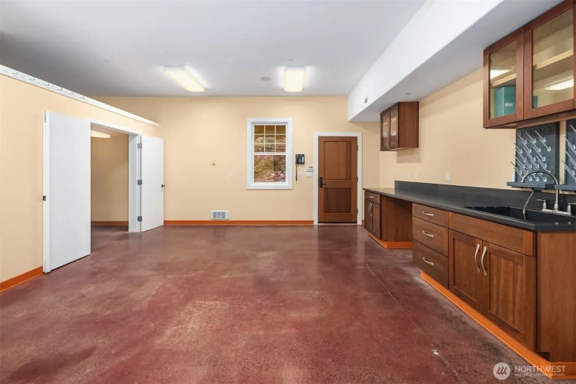 Property photo for 26970 Se Old Black Nugget Road, Issaquah photo 28