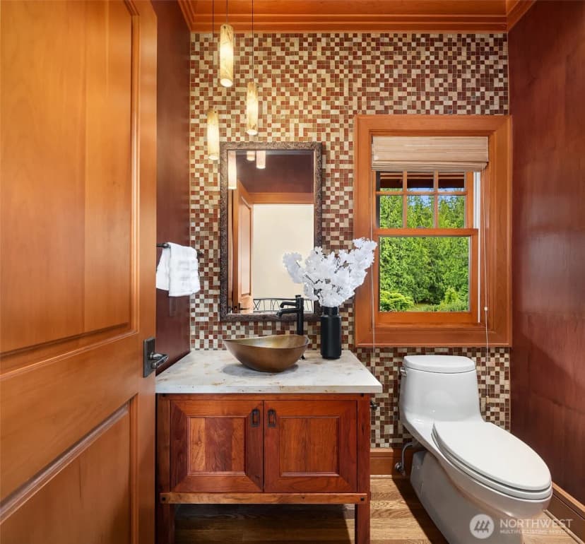 Property photo for 26970 Se Old Black Nugget Road, Issaquah photo 13