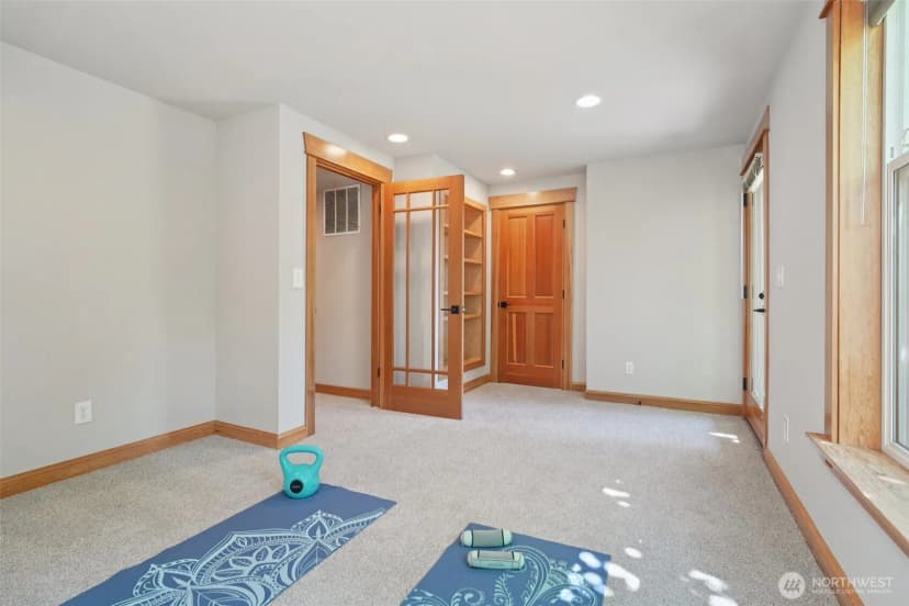 Property photo for 23623 20th Avenue W, Bothell photo 29