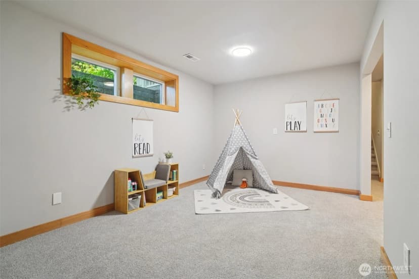 Property photo for 23623 20th Avenue W, Bothell photo 25