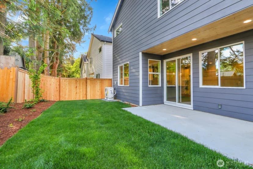 Property photo for 14127 15th Avenue W, Lynnwood photo 31