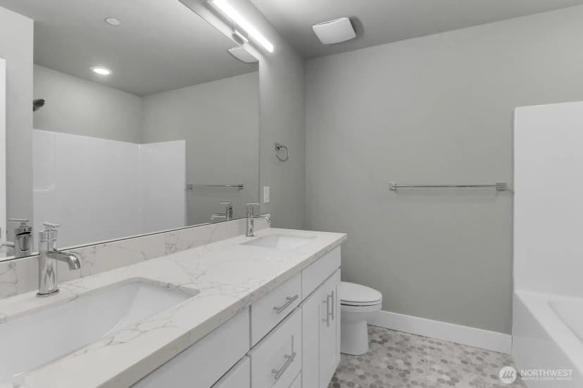 Property photo for 14127 15th Avenue W, Lynnwood photo 21