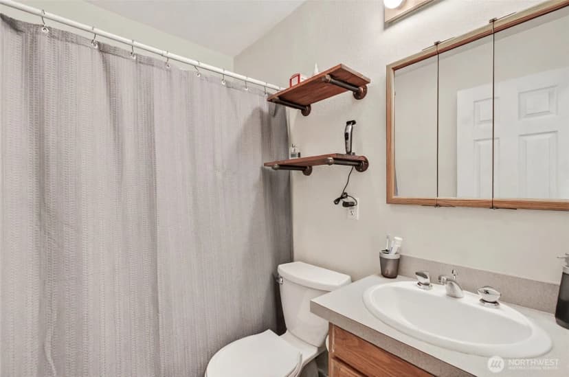 Property photo for 2938 Louisiana Street, Longview photo 17