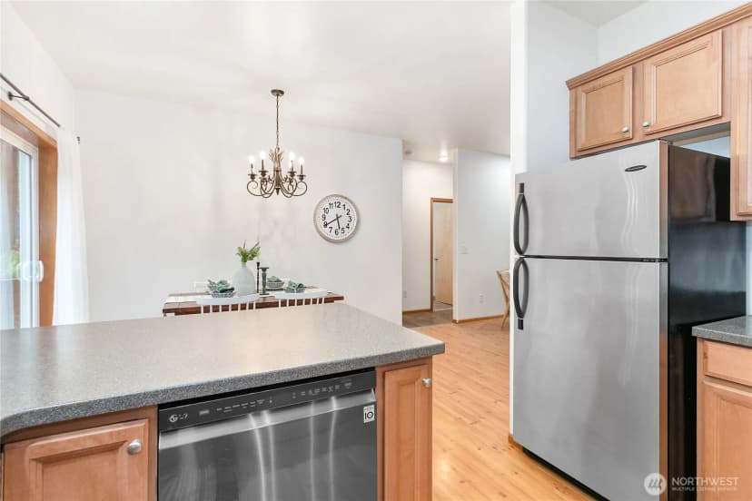 Property photo for 26 Inglewood Place, Bellingham photo 13
