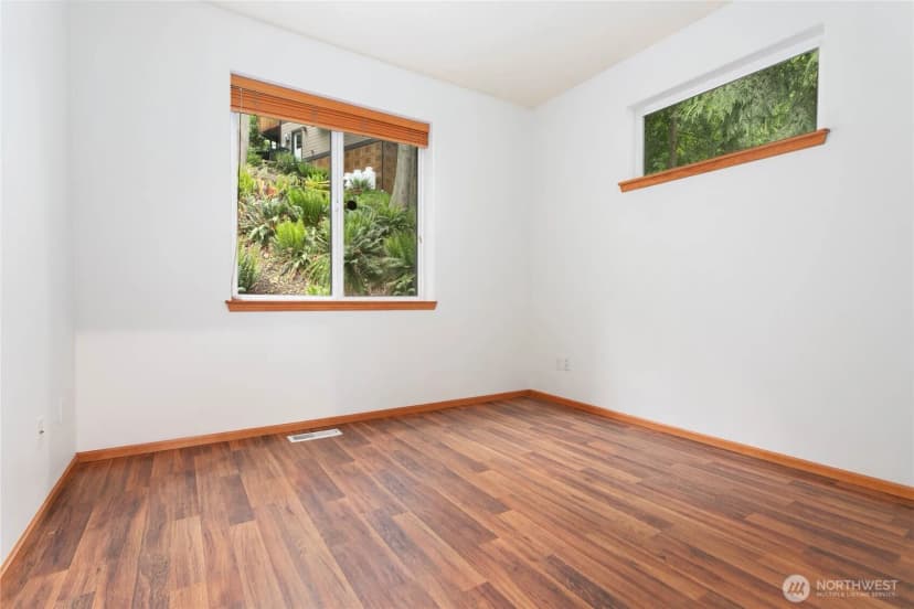 Property photo for 26 Inglewood Place, Bellingham photo 24