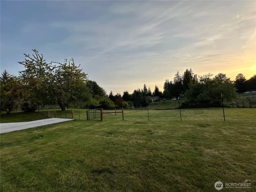 Property photo for 3004 13th Street Sw, Puyallup photo 36