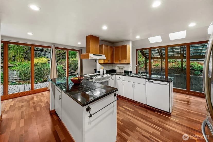 Property photo for 18527 Butternut Road #a-b, Lynnwood photo 9