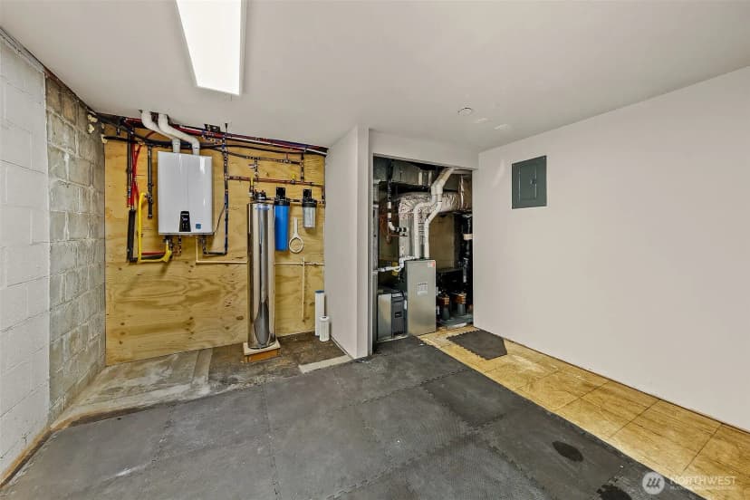 Property photo for 18527 Butternut Road #a-b, Lynnwood photo 18