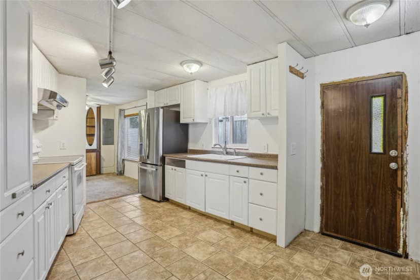 Property photo for 10132 228th Place Se, Woodinville photo 10