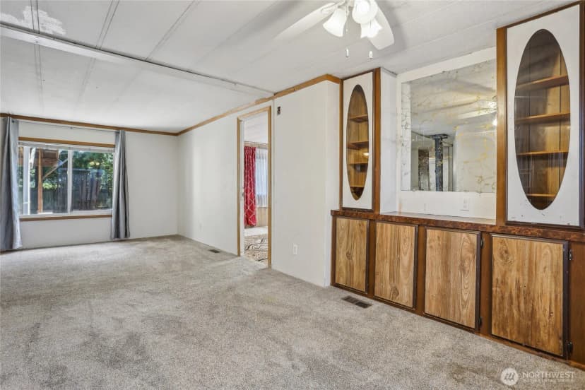 Property photo for 10132 228th Place Se, Woodinville photo 6