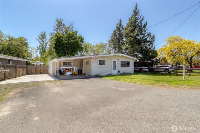 Property photo for 1918 E Alder Street, Walla Walla photo 2