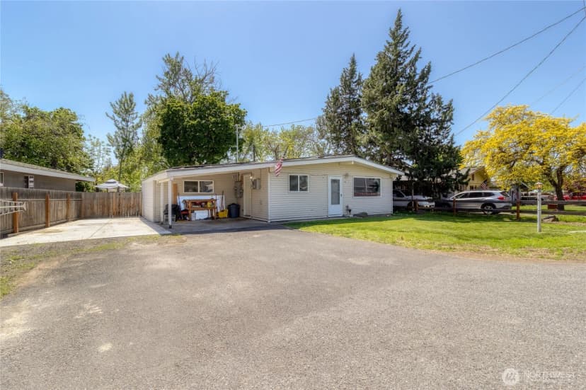 Property photo for 1918 E Alder Street, Walla Walla photo 2