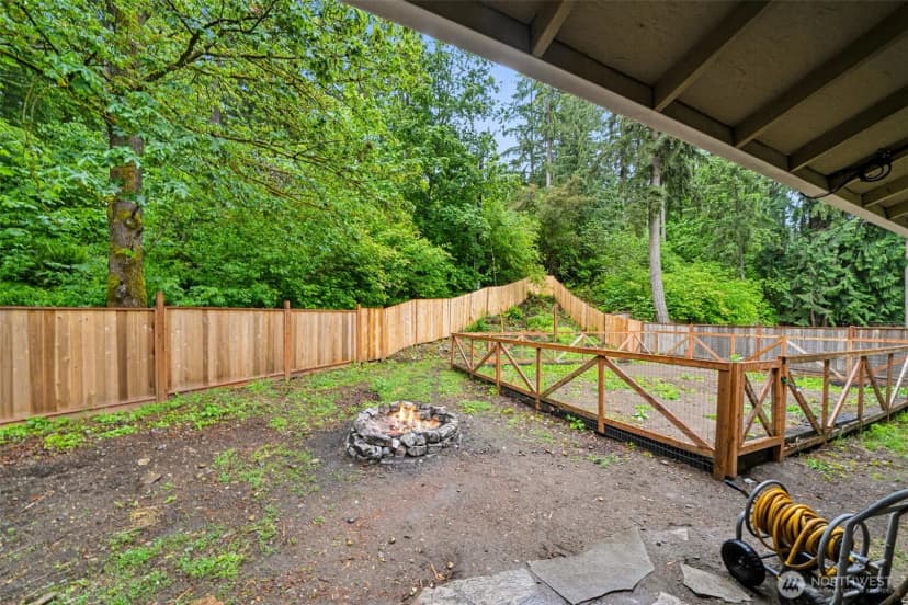 Property photo for 21711 Beachside Drive Se, Yelm photo 17