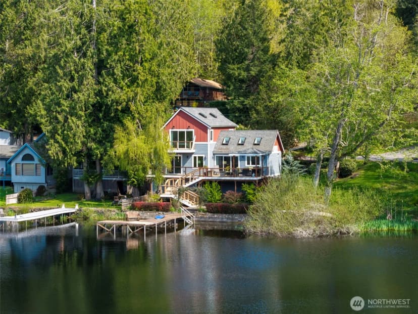 Property photo for 13083 Lake Shore Drive Nw, Poulsbo photo 2