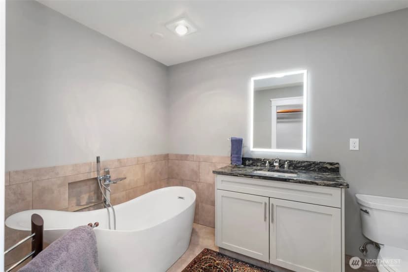 Property photo for 13083 Lake Shore Drive Nw, Poulsbo photo 21
