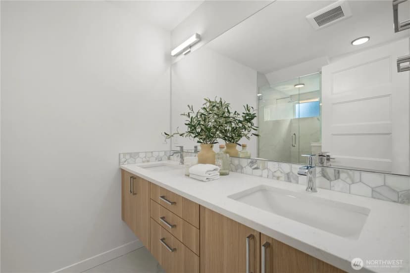 Property photo for 8303 B 12th Avenue Nw, Seattle photo 15