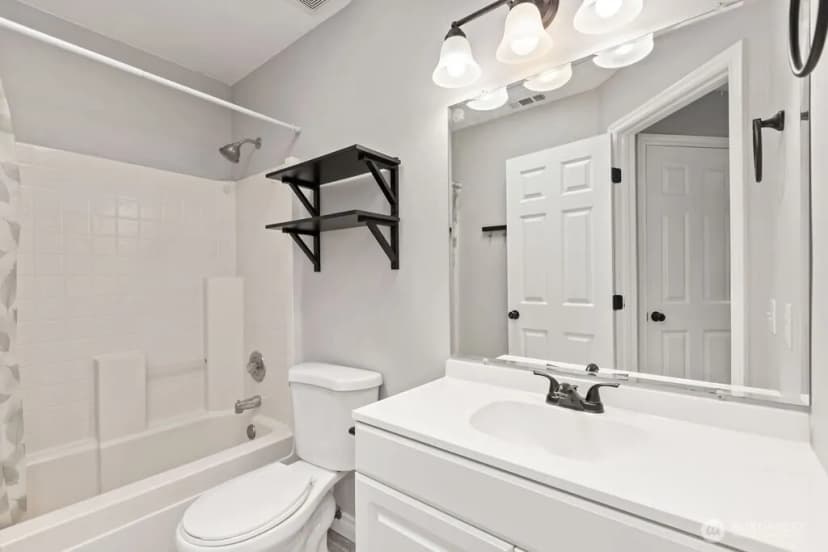 Property photo for 22014 48th Avenue Ct E, Spanaway photo 15