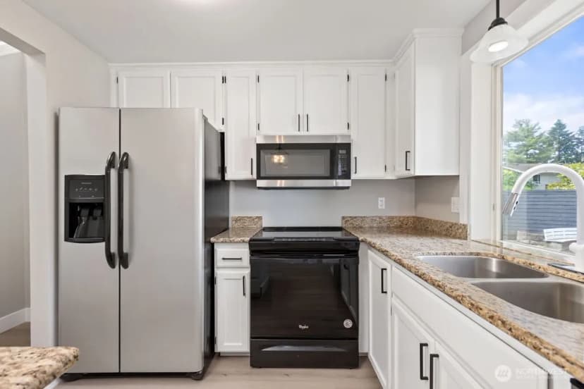 Property photo for 22014 48th Avenue Ct E, Spanaway photo 8