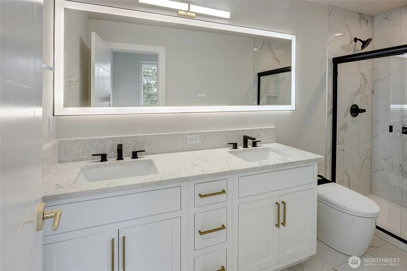 Property photo for 6726 187th Street Ne #104, Kenmore photo 19