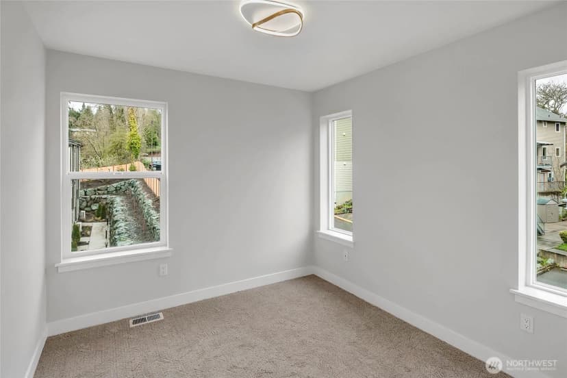 Property photo for 6726 187th Street Ne #104, Kenmore photo 23