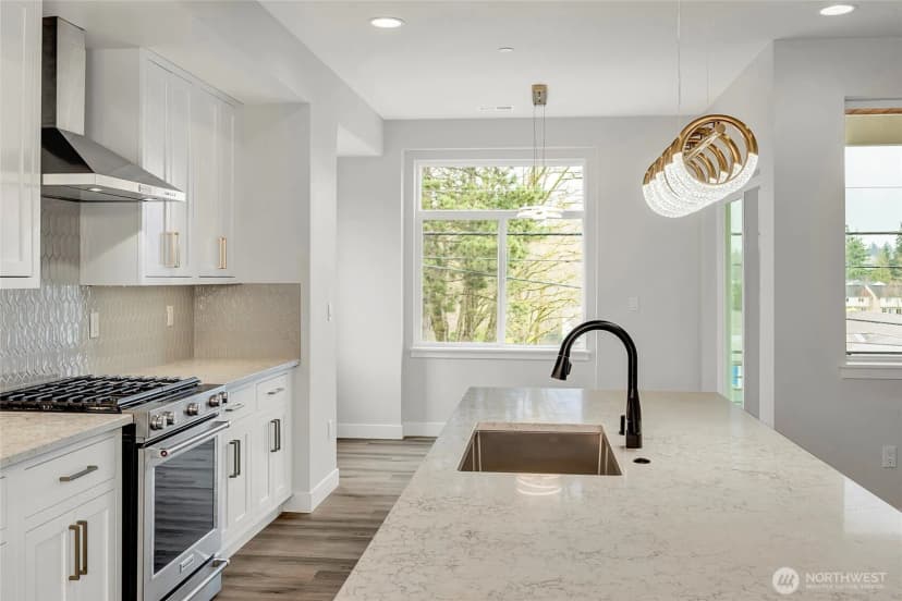 Property photo for 6726 187th Street Ne #104, Kenmore photo 14