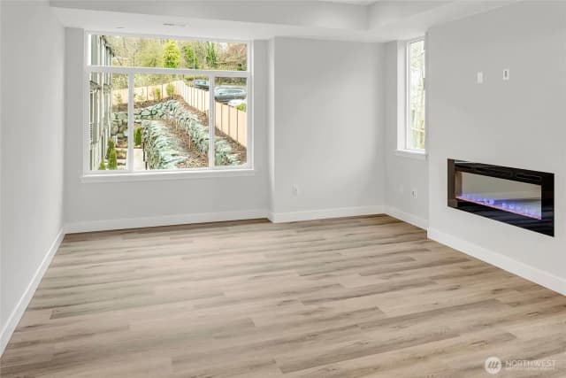 Property photo for 6726 187th Street Ne #104, Kenmore photo 4