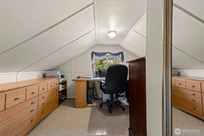 Property photo for 2423 Day Island Boulevard W, University Place photo 36