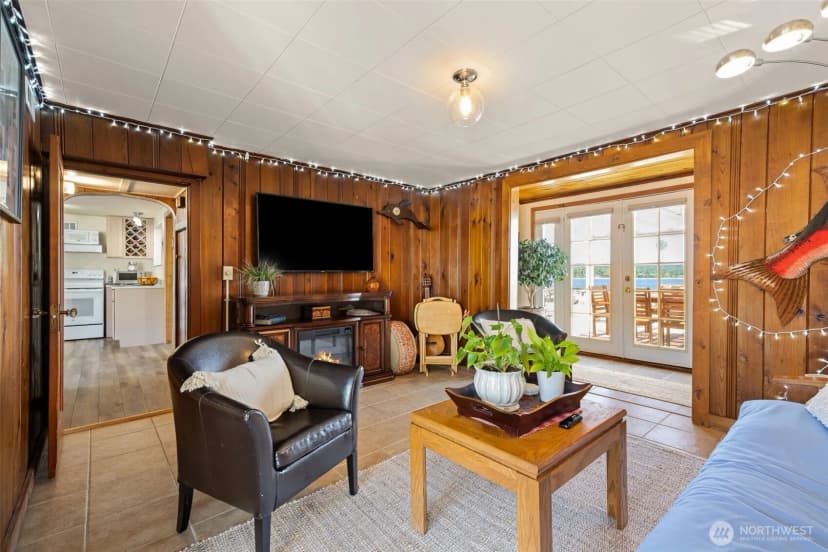 Property photo for 2423 Day Island Boulevard W, University Place photo 23