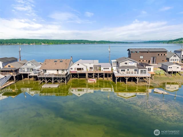 Property photo for 2423 Day Island Boulevard W, University Place photo 4