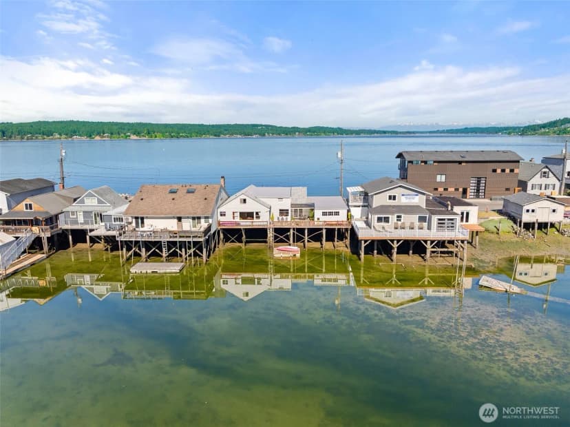 Property photo for 2423 Day Island Boulevard W, University Place photo 4