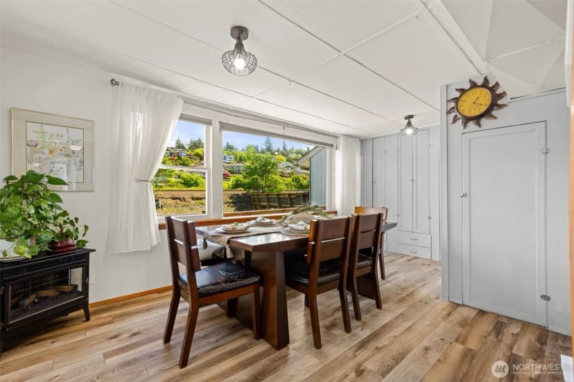 Property photo for 2423 Day Island Boulevard W, University Place photo 12
