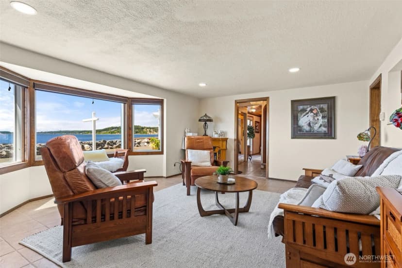 Property photo for 2423 Day Island Boulevard W, University Place photo 7