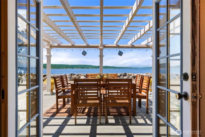 Property photo for 2423 Day Island Boulevard W, University Place