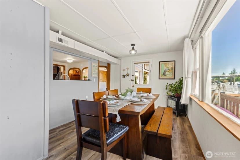 Property photo for 2423 Day Island Boulevard W, University Place photo 13