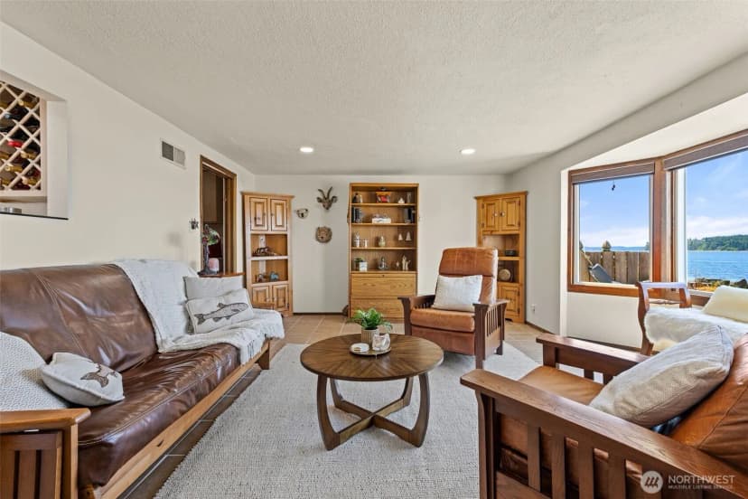 Property photo for 2423 Day Island Boulevard W, University Place photo 9